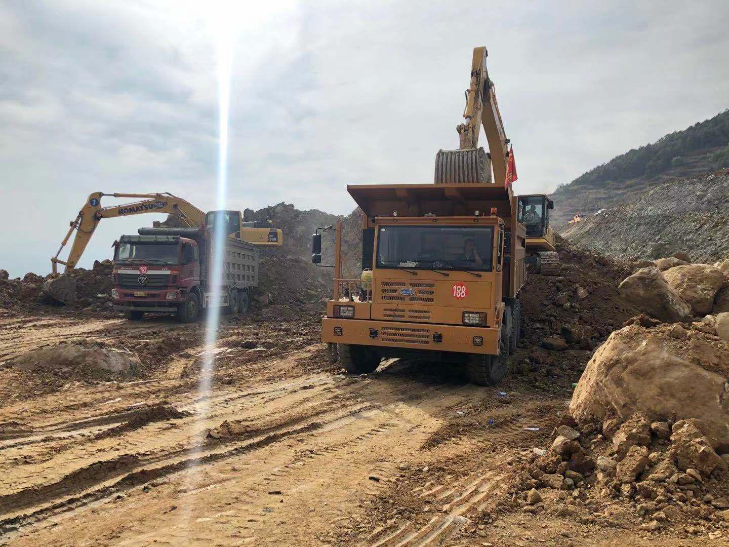 宝龙风行与化学加工与挖掘机公路施工哪个好