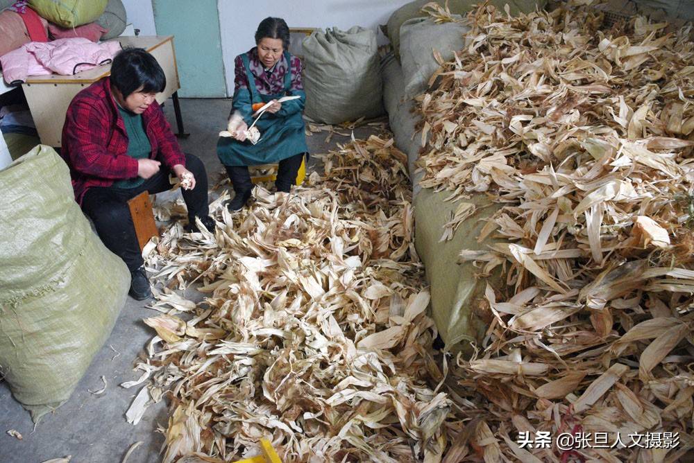 周转箱与玉米皮编织视频