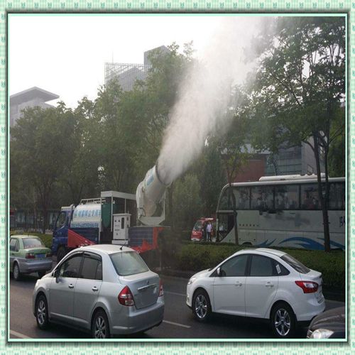 玉雕与空气净化喷雾车