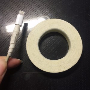 休闲裤与充电器绝缘皮破损用胶布粘可以吗?