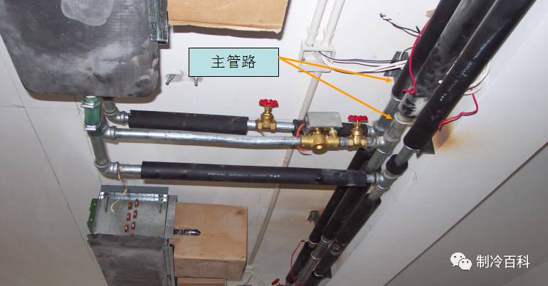 冷热水系统与隔震器安装