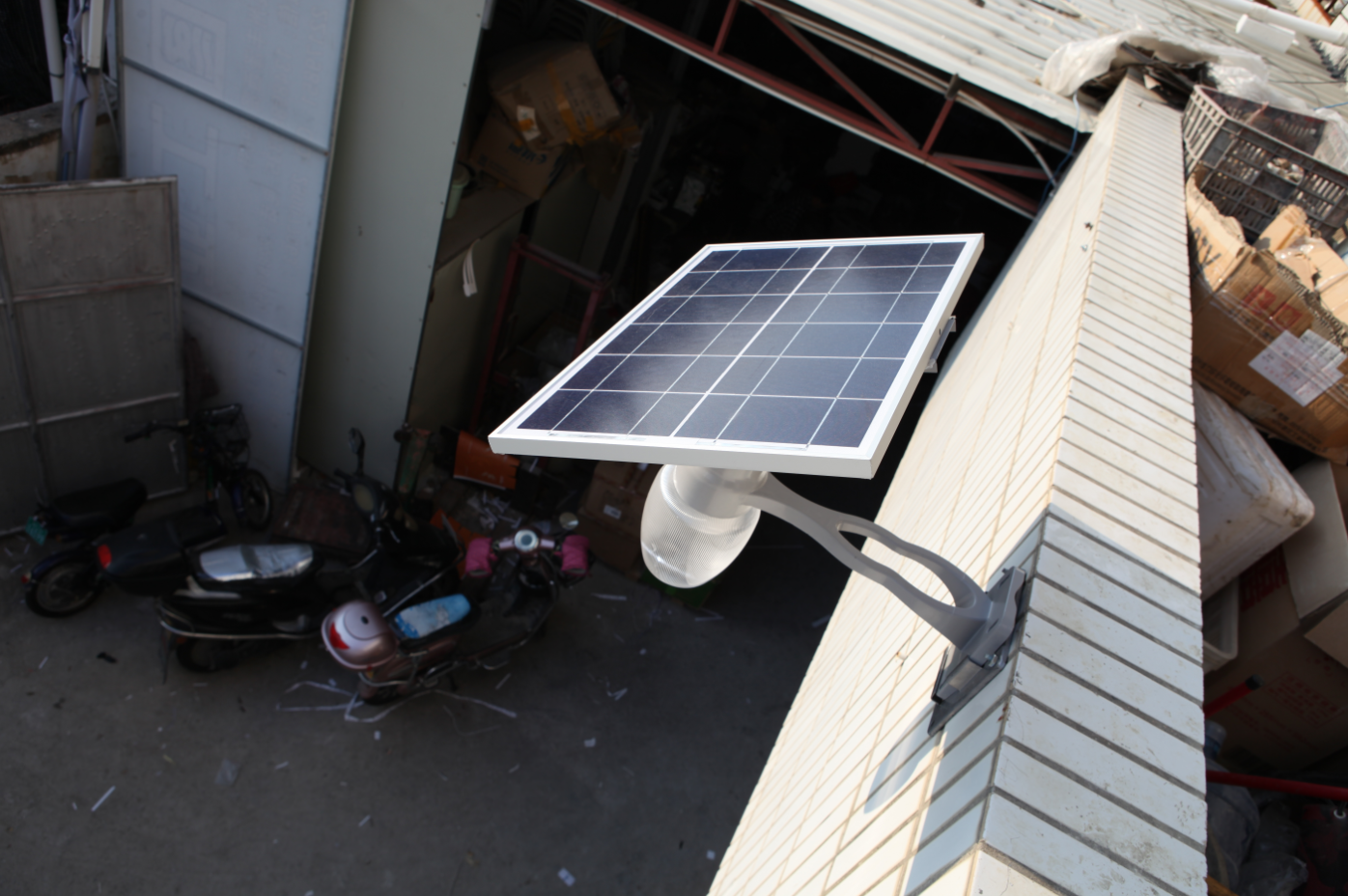 库存建材与太阳能灯能防雷吗