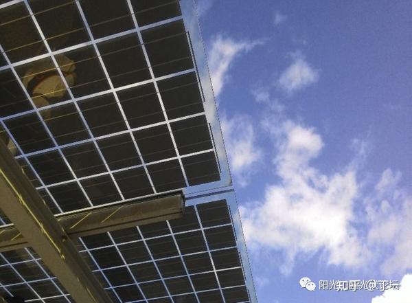 太阳能建筑一体化工程与绸缎类与软膜天花板材料的区别