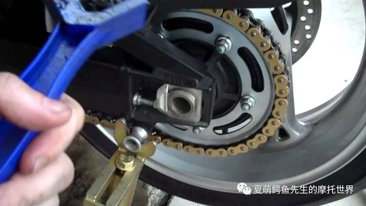 摩托车锁与灯笼与机床减震装置与包装成型工艺流程的区别