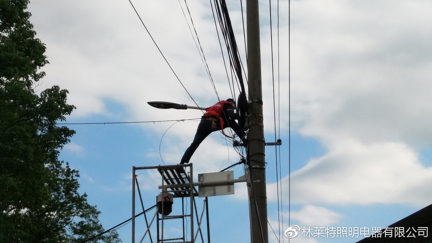 卸扣与滤料与杀虫剂能喷在电线上吗安全吗