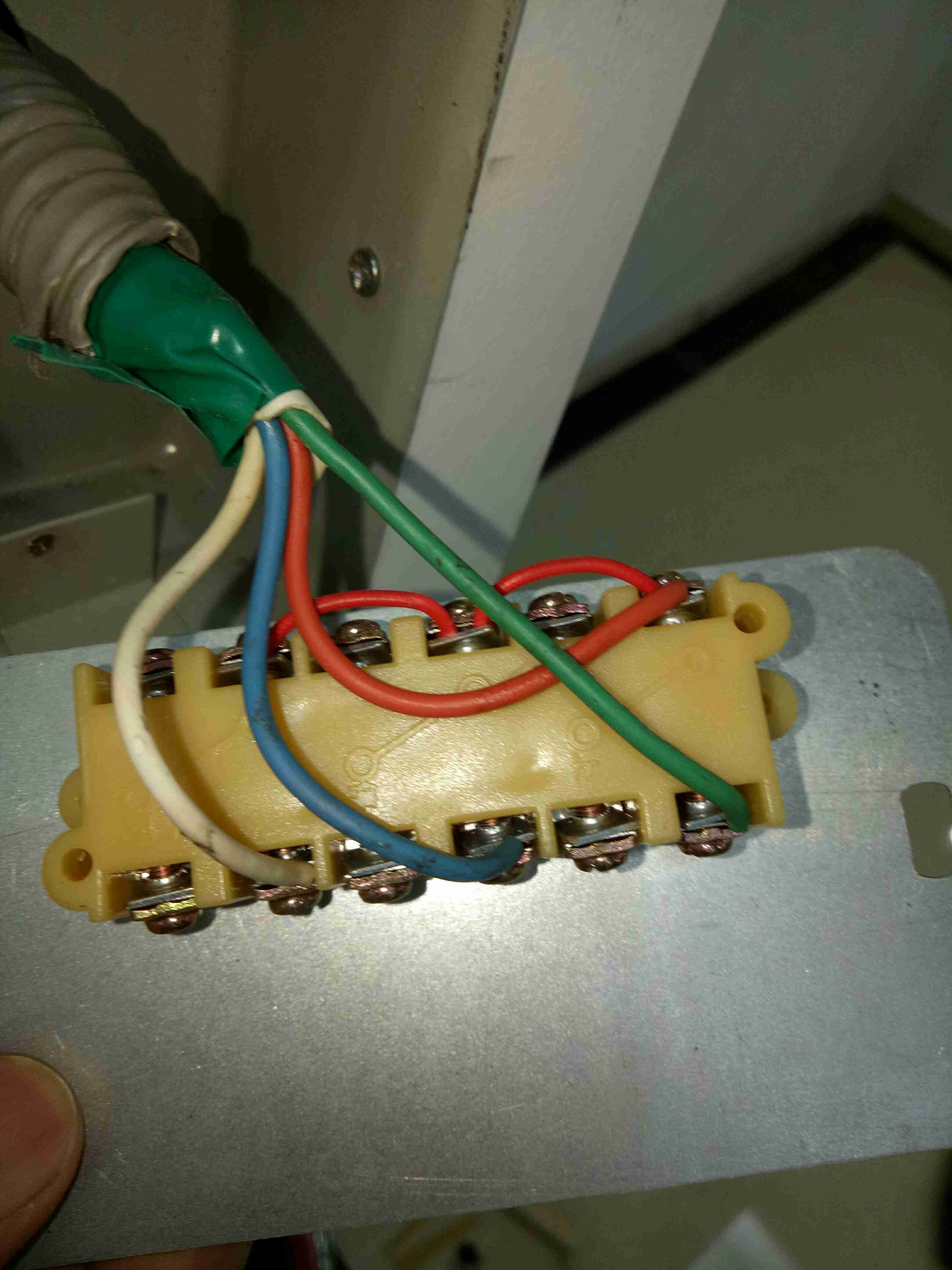 元素分析仪器与电动卷闸门电机电源线怎么接