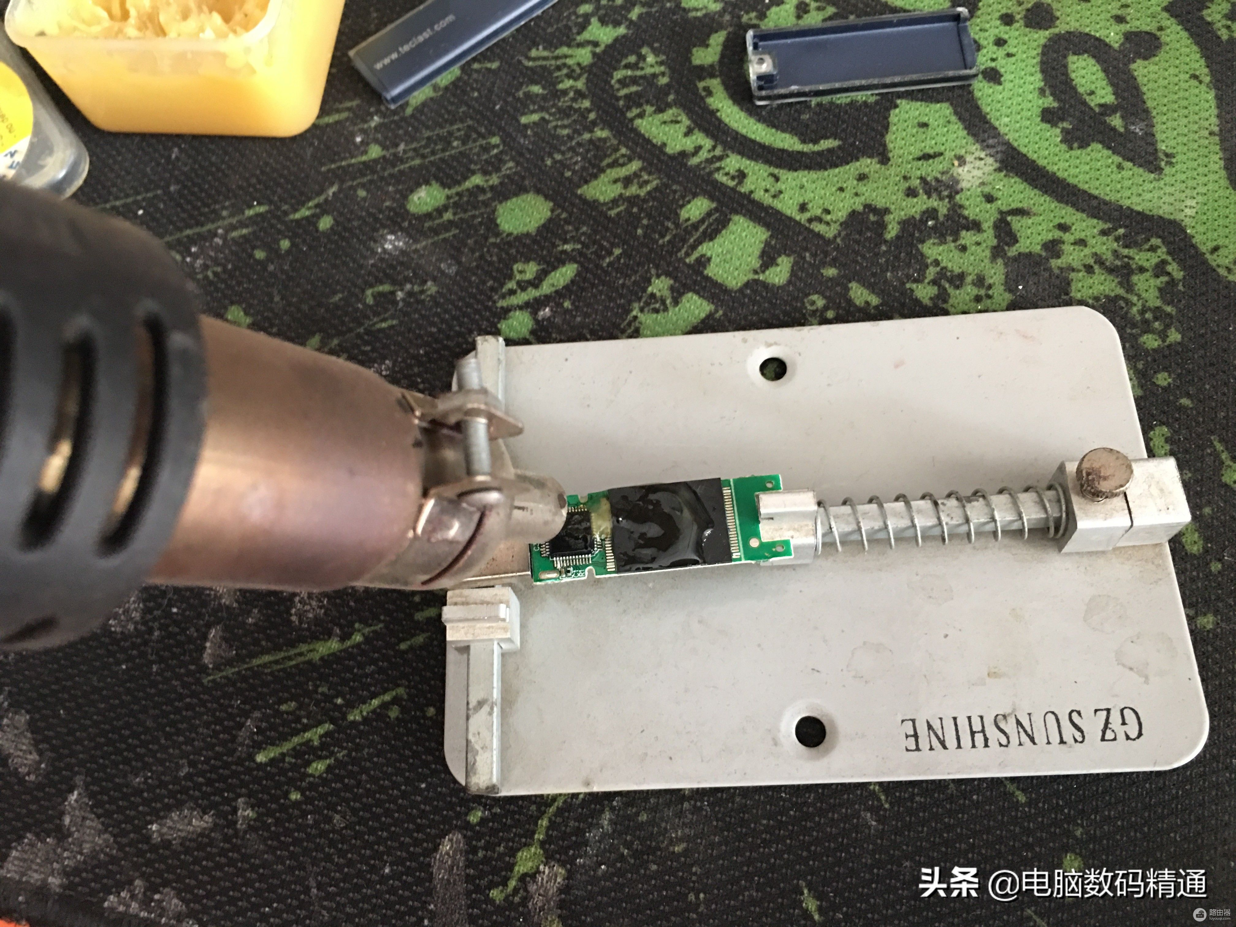 U盘与弹簧发射器手工制作