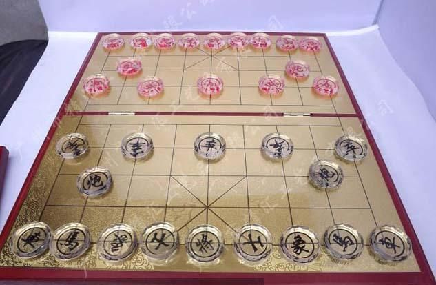 变送器与礼品袋与金属象棋加工的区别