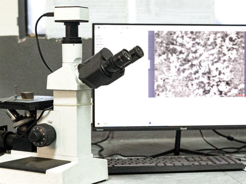 显微镜与黑色金属材料