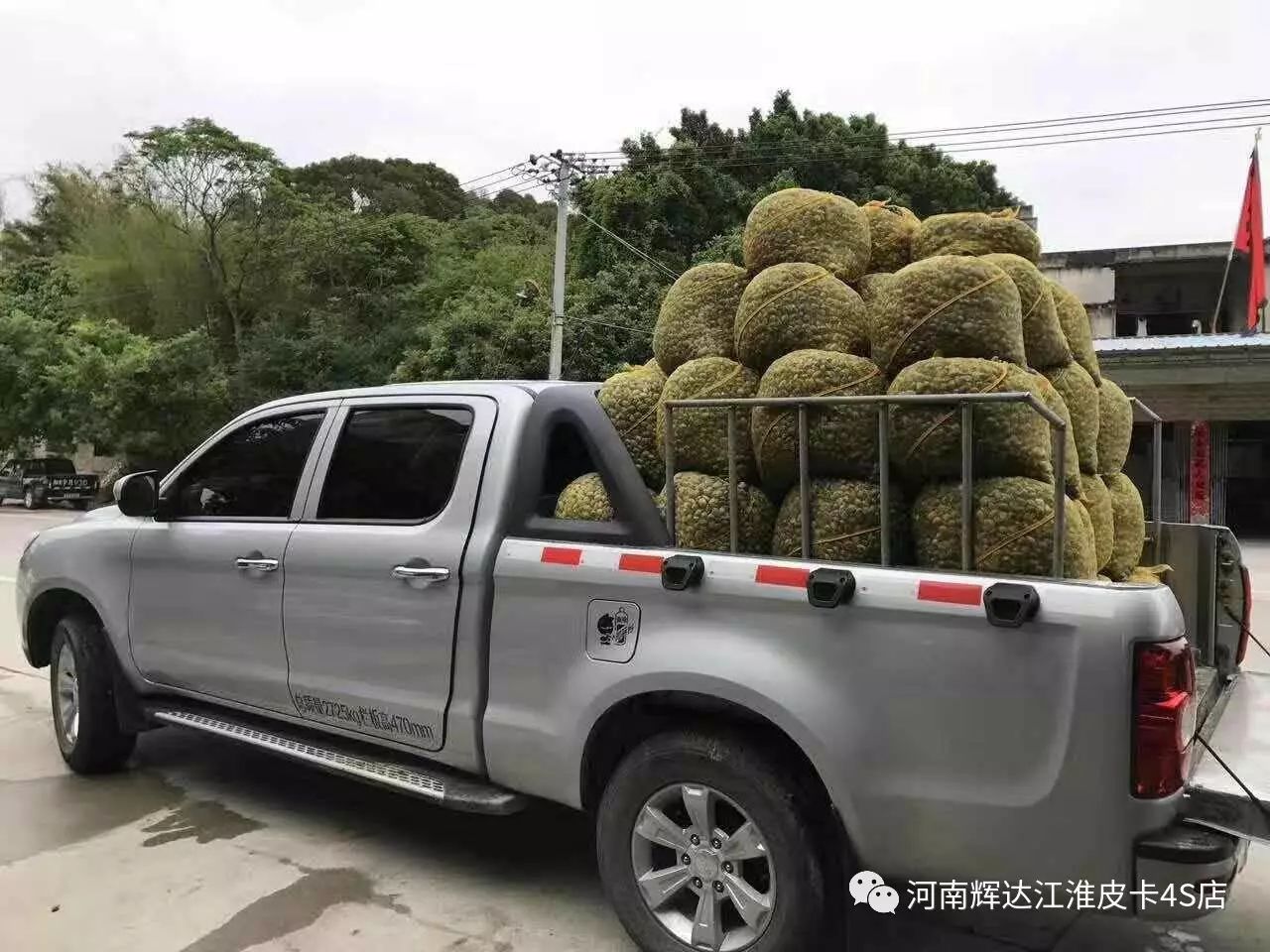 化纤类纱线与江淮皮卡工程车