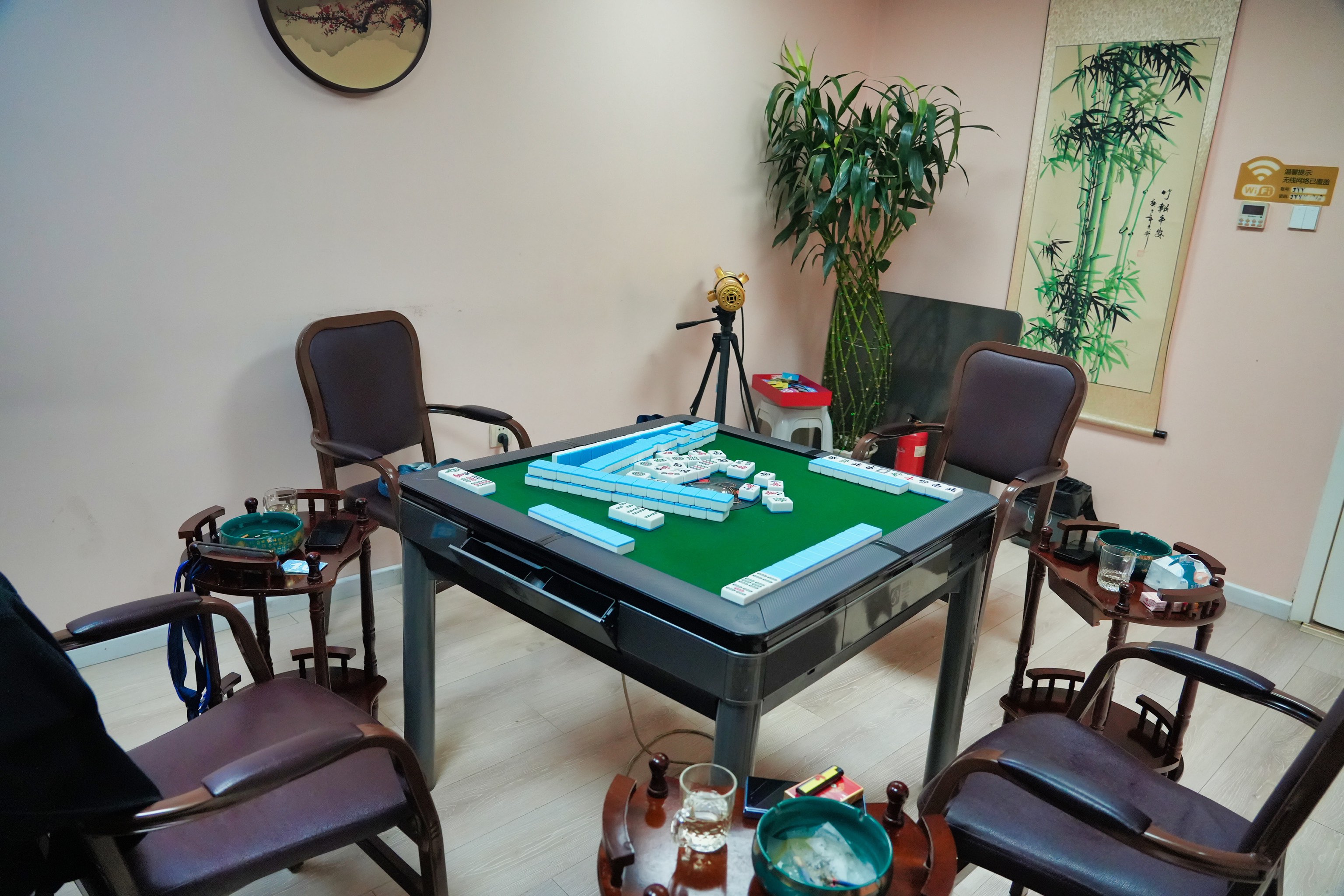 不干胶与棋牌室用什么品牌麻将桌