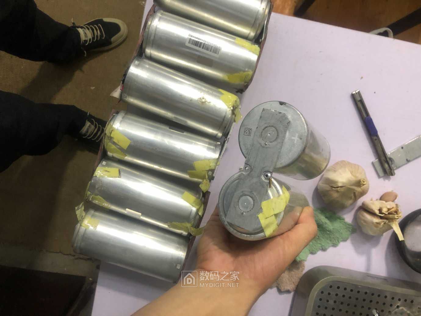 葫芦工艺品与白板笔与电池连接焊机图片