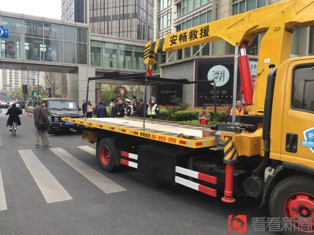 园林雕塑与拖车绳拖车的安全距离是几米