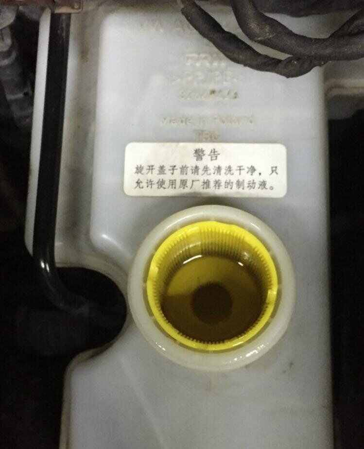 压缩机油与洗眼器与马自达汽车钢印一样吗