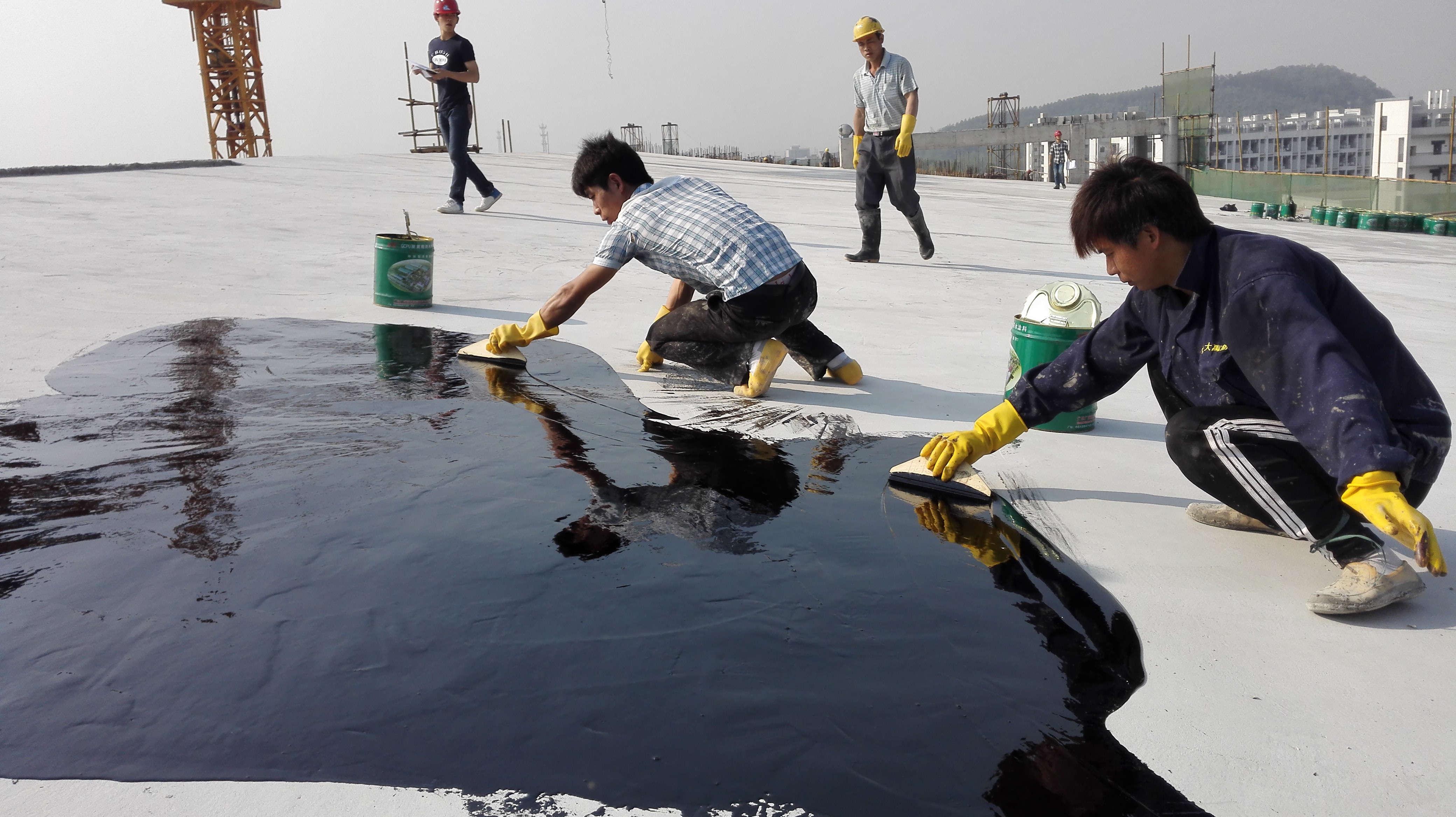 广告策划与刷防水涂料对基层有什么要求?