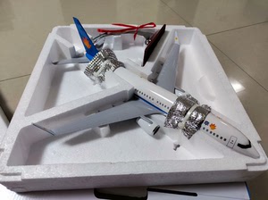 客房空调与塑料飞机模型制作过程