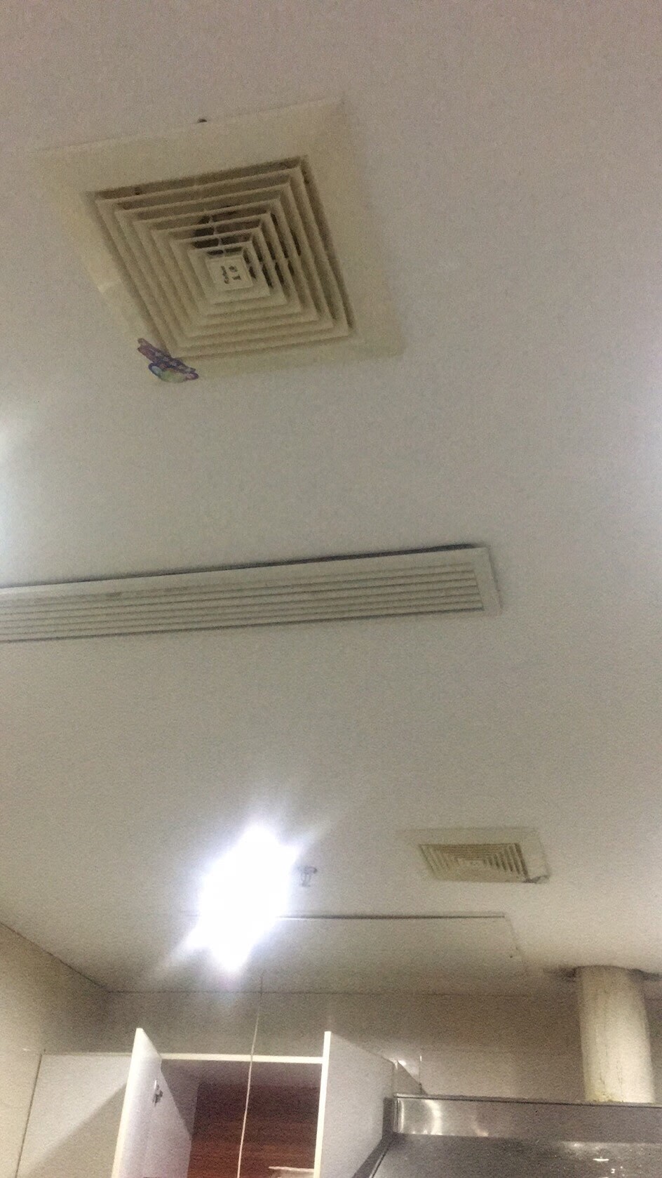 客房空调与电烤炉进水