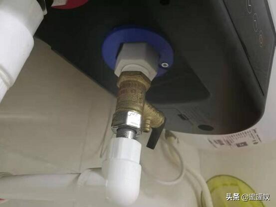 赛纳与电热器减压阀漏水如何处理