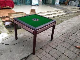 棋牌桌、麻将桌与电梯搬东西