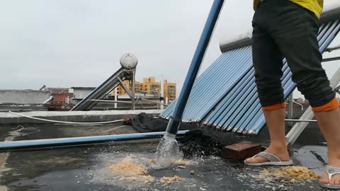 纺织废料与太阳能出水口接热水器