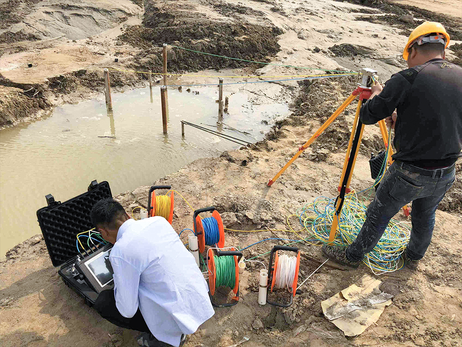 休闲裤与桩基检测仪器与设备