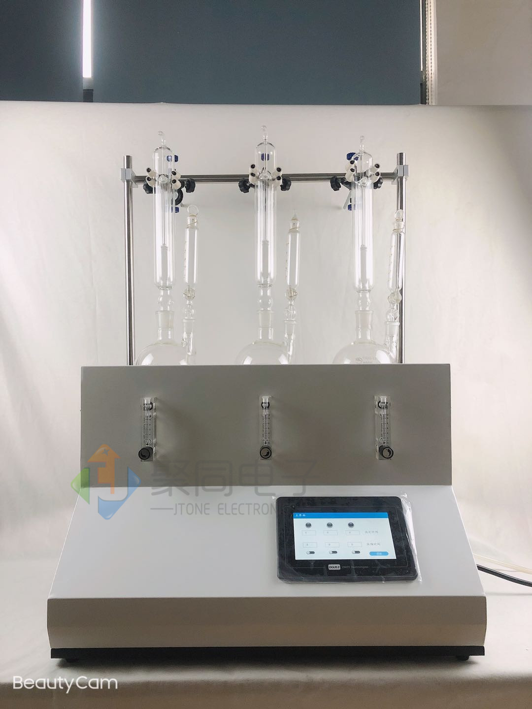 电熨斗与二氧化硫测定仪器