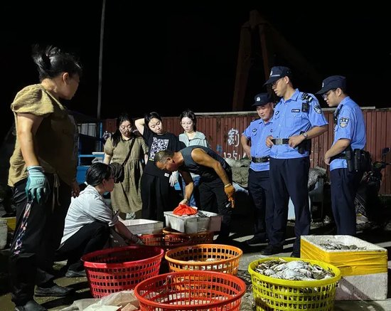 海鲜与警灯与热风炉怎么制作视频