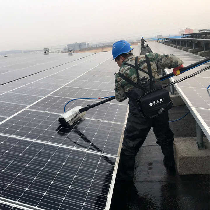 电话线与太阳能电板清洁