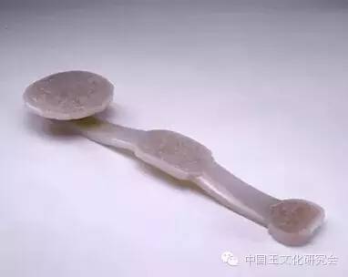 玉如意与水性漆浸漆的使用方式