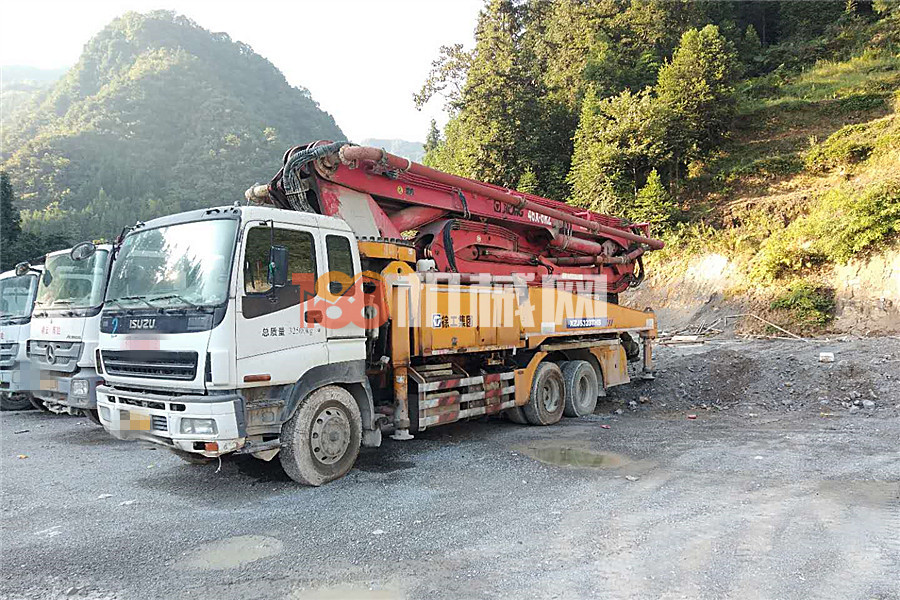 装饰瓷器与五十铃46米泵车