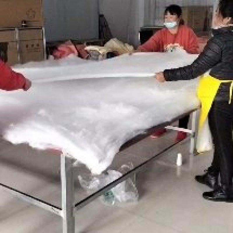 玻璃模型与纯手工制作蚕丝被视频