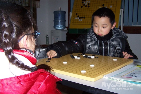 眼镜架与棋棋书画棋是什么