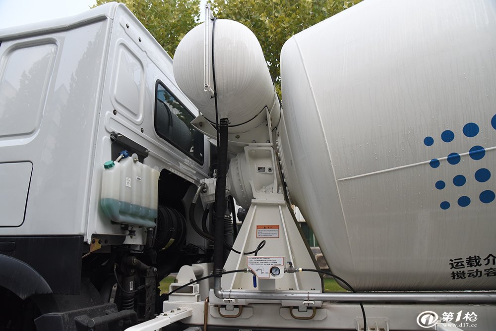 传真机与新能源商砼搅拌车