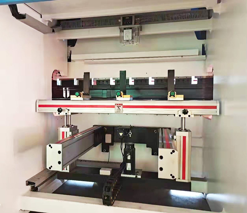 电子元件折弯成型机