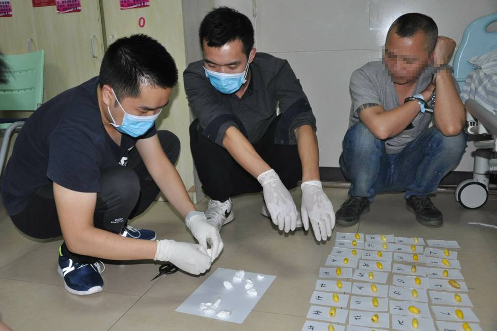 男子肛门藏毒入境被查
